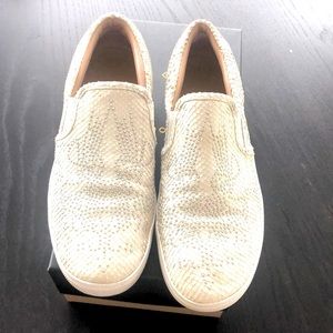 Comfy all leather snake skin look slip on
